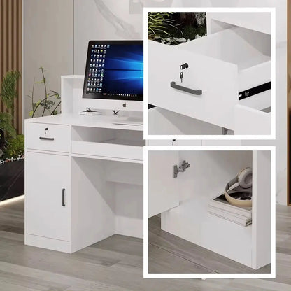 Natalia · Greeter Station
